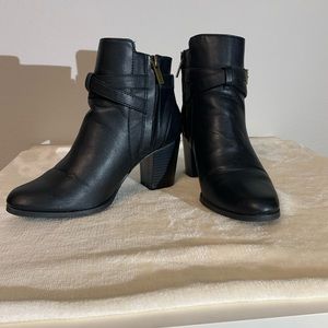 Kenneth Cole Ankle Boots